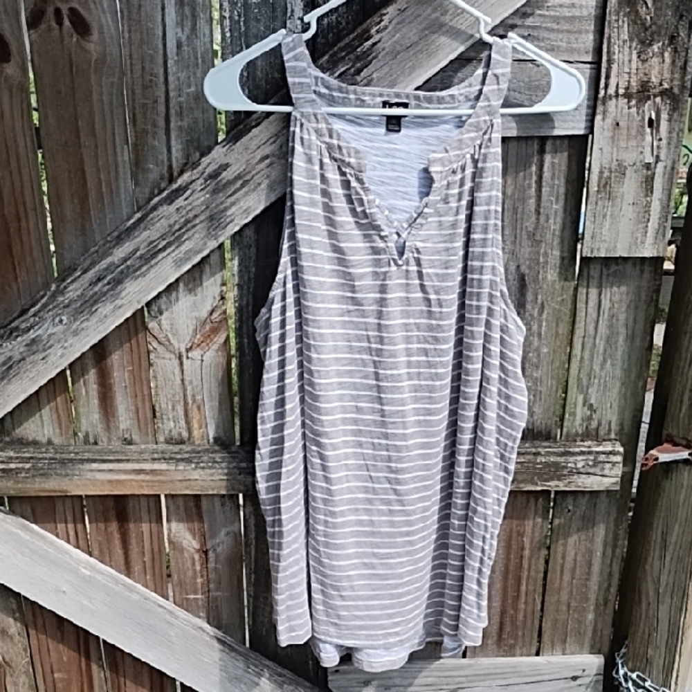 Striped Gray Striped Sleeveless Top (3X) - Picture 1 of 8
